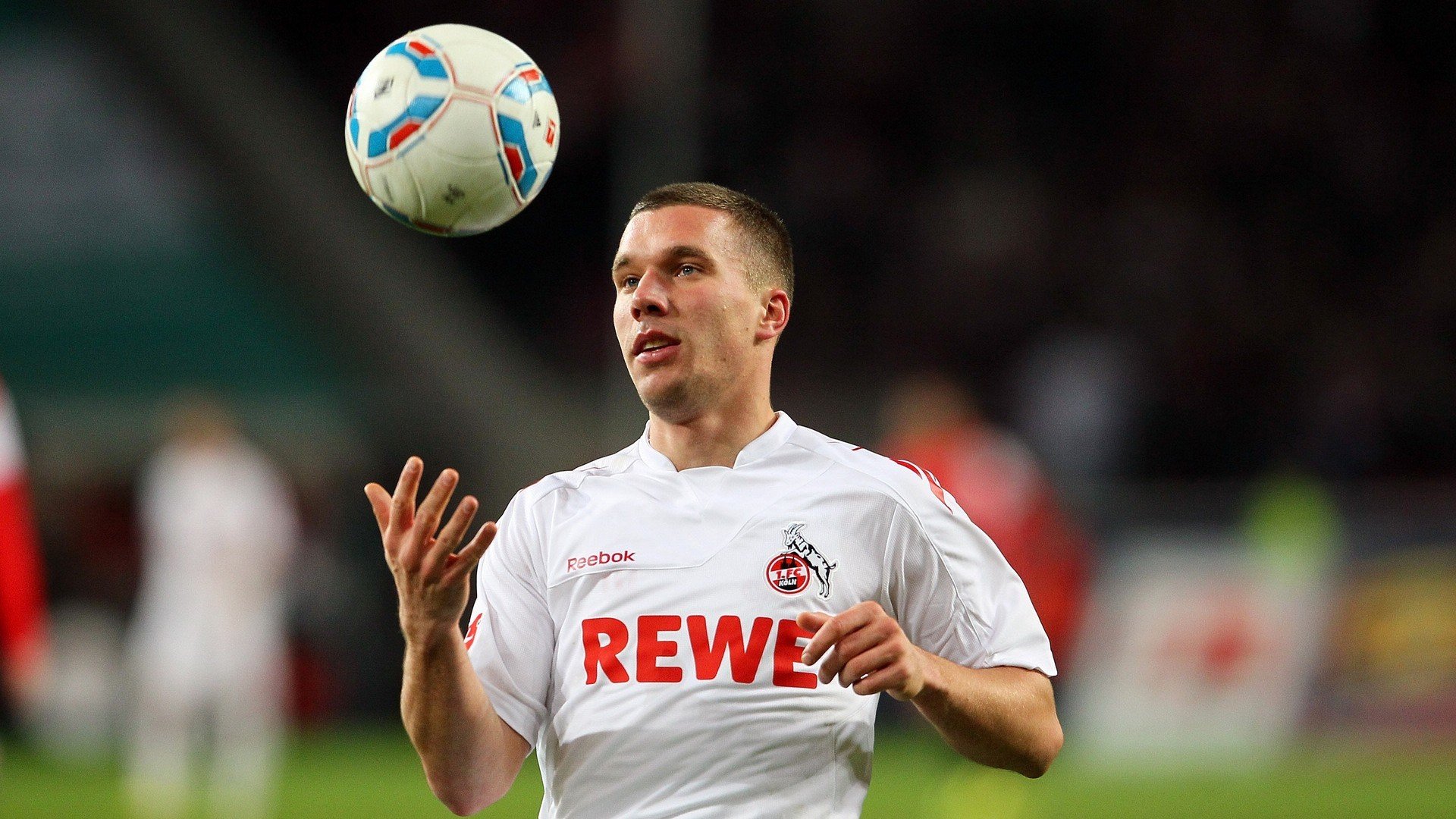 恩波利中场调度精准分配进攻资源,恩波利 里奇